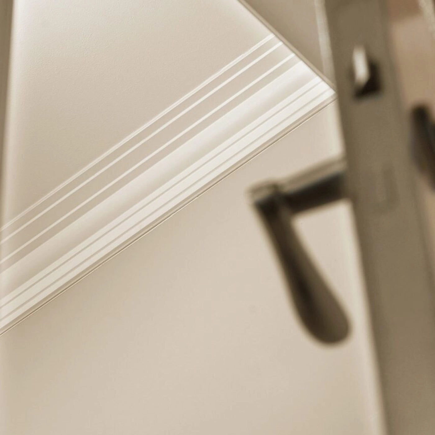 KARENA (WT25) 2M NMC Ceiling Coving on the light room | DecorMania UK